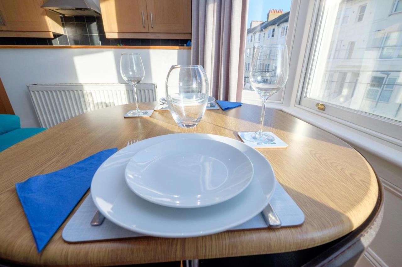 Central Garden Apartment Brighton ภายนอก รูปภาพ